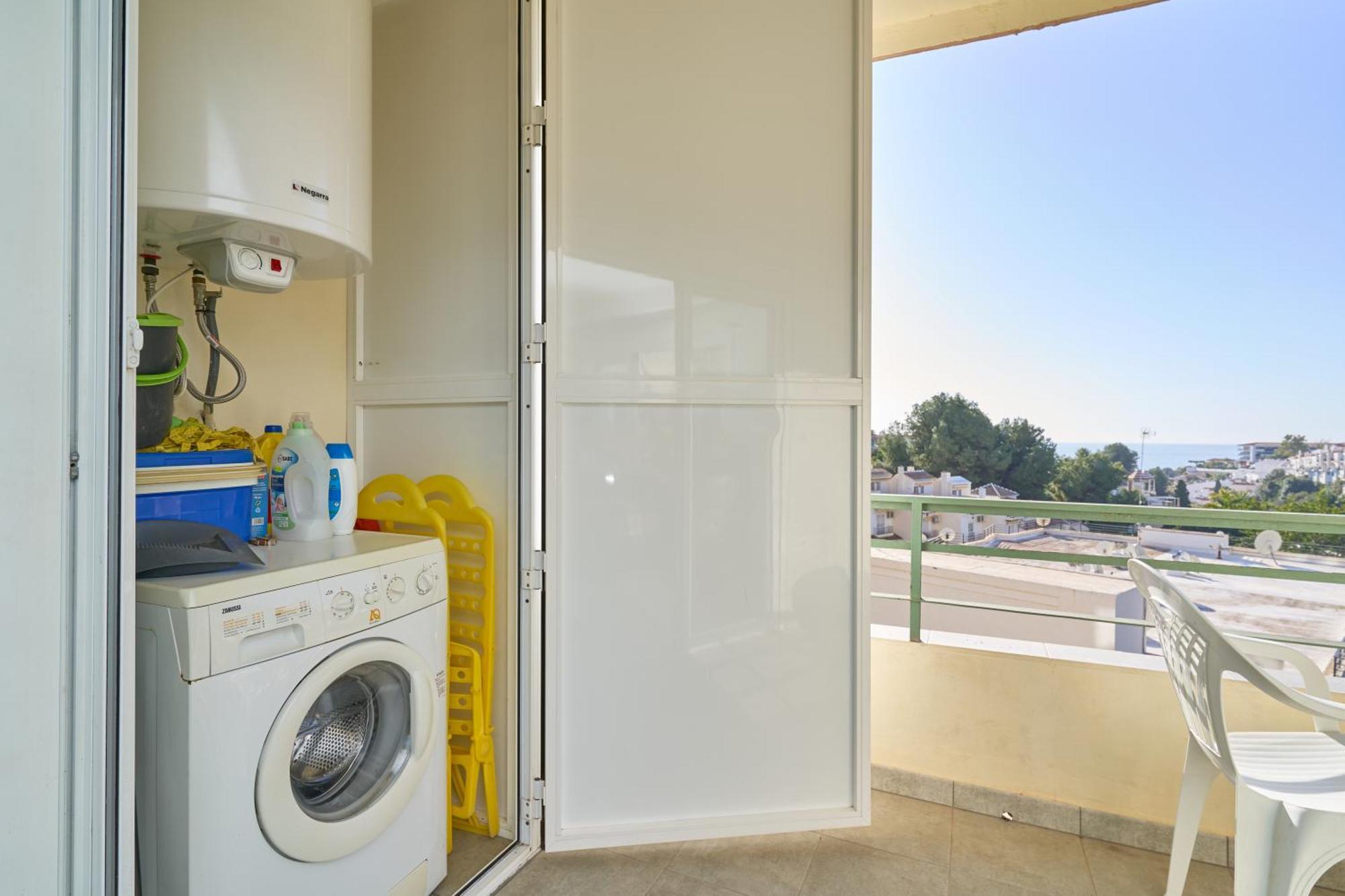 Bright And Spacious 2 Bed Apt Nerja Exterior photo